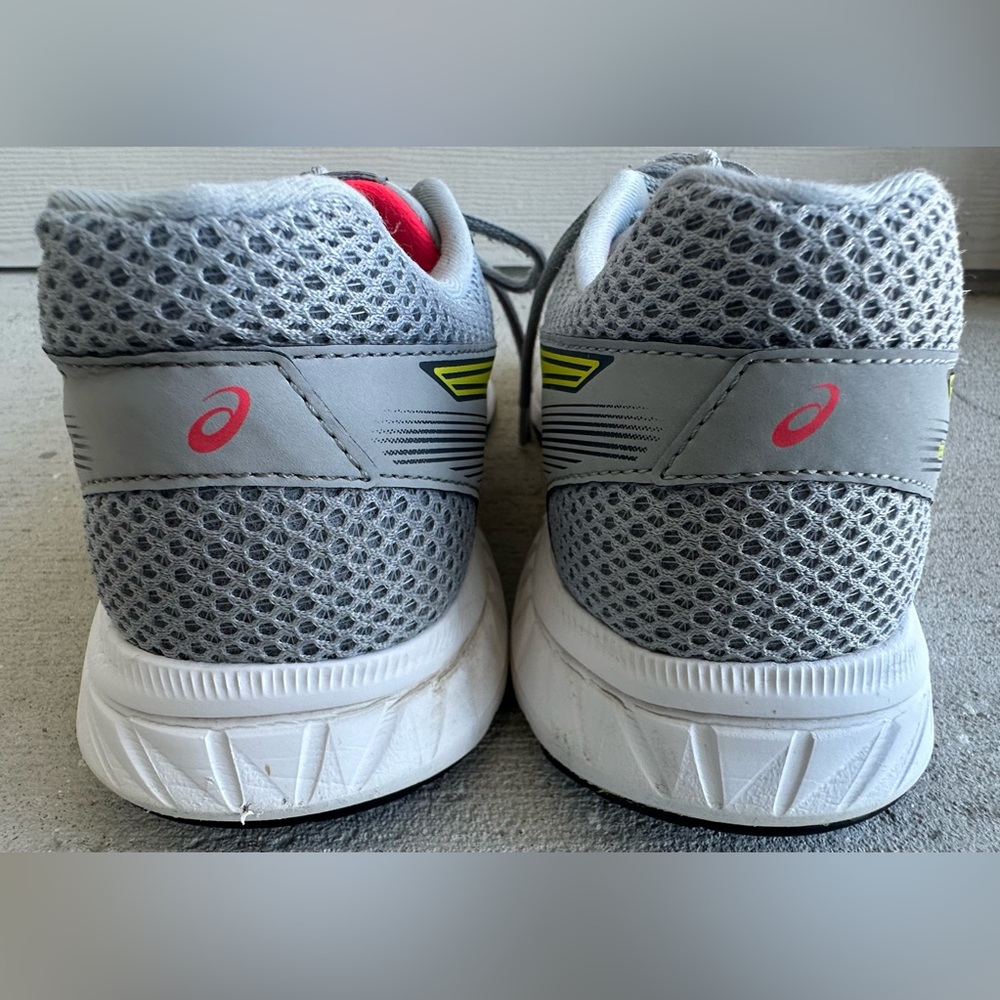 ASICS Women’s Light Gray Mesh Athletic Shoes with Red and Yellow Accents - Picture 6 of 10